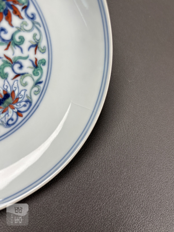 清雍正 斗彩并蒂莲纹盘 - 图11